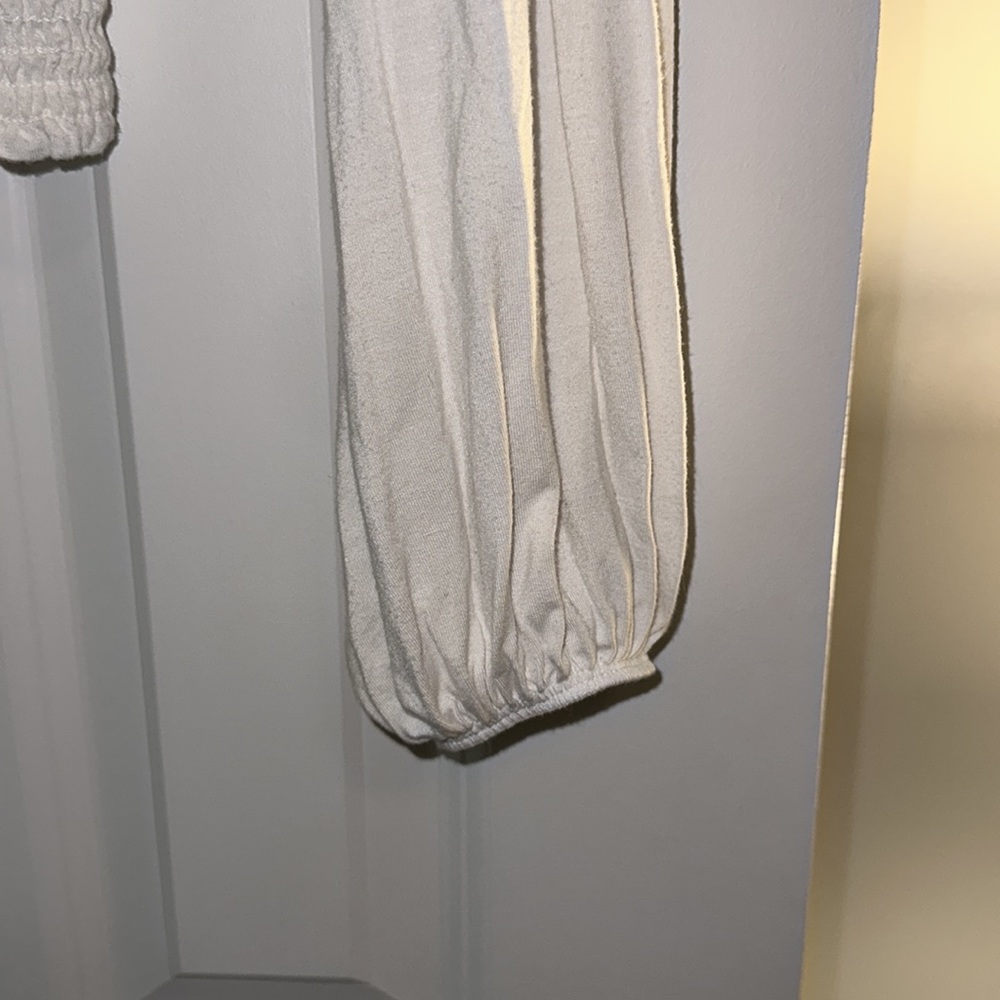 White Rusched Top - Picture 4 of 6